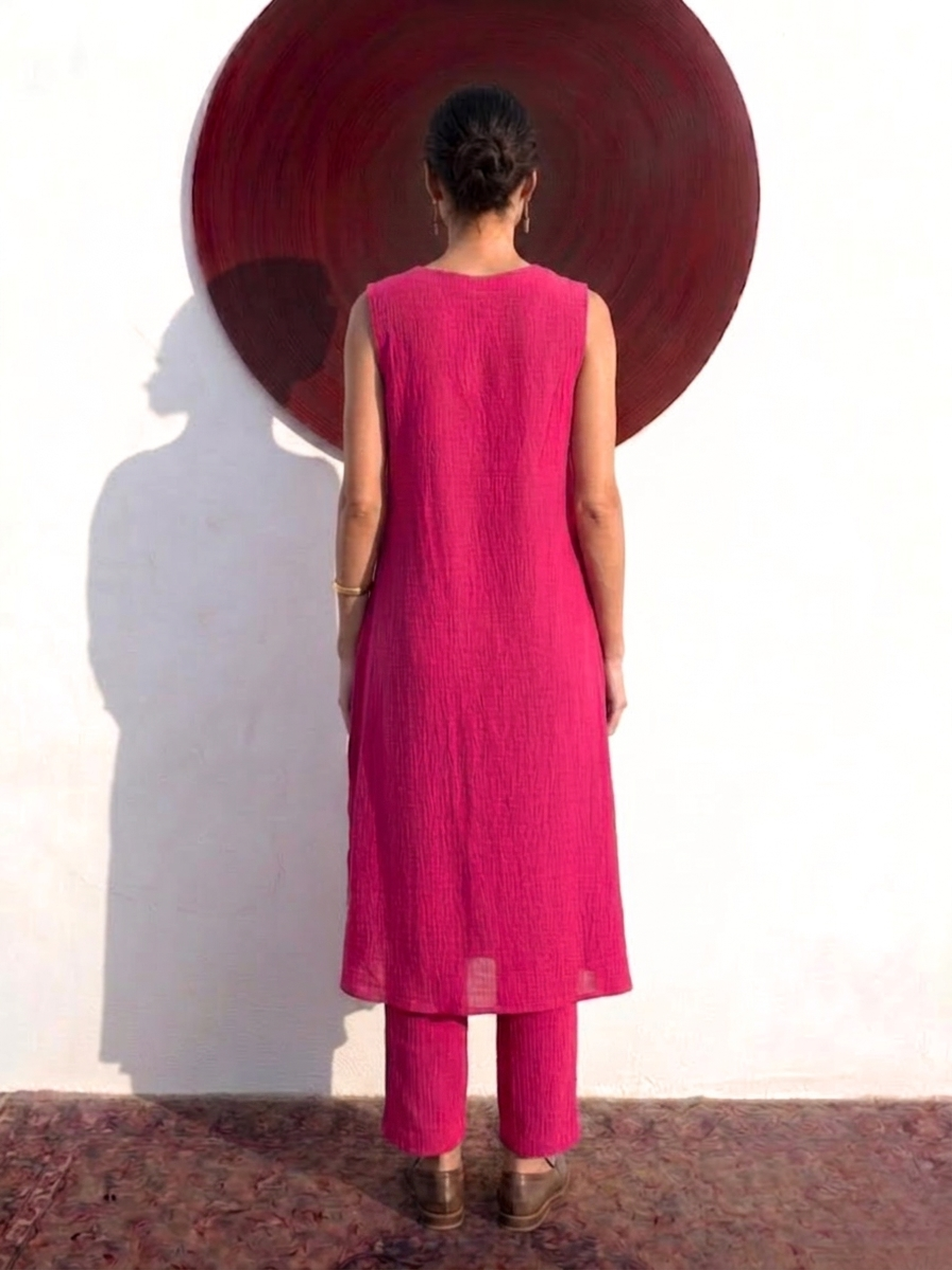 Swtantra Fuschia Easy Addictive Travel Airflow Sleeveless Kurta and Pant Set