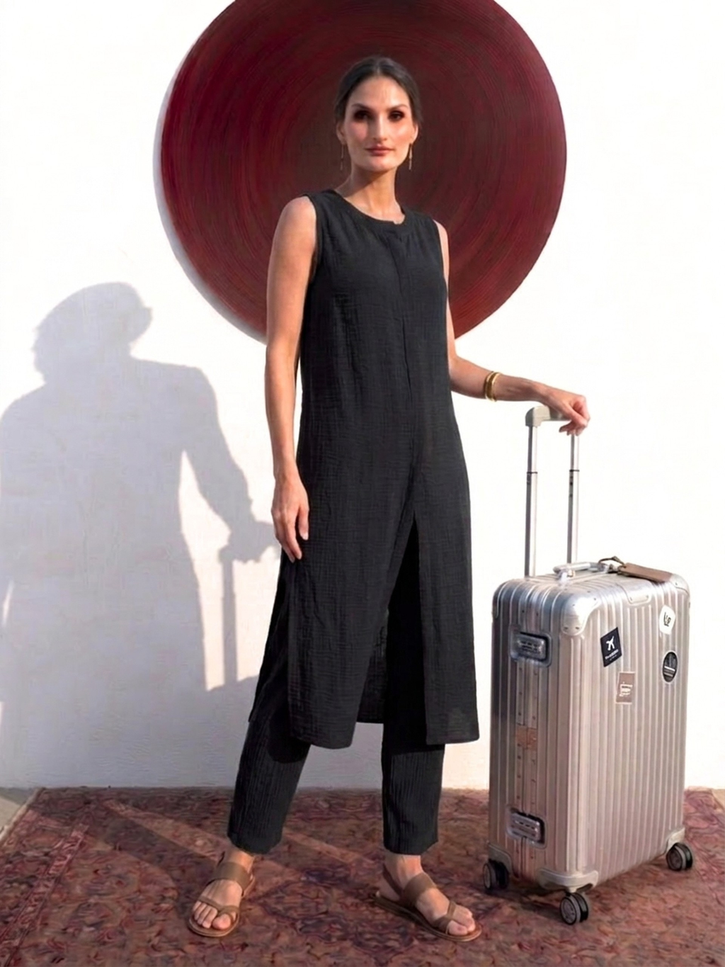 Swtantra Black Easy Addictive Travel Airflow Sleeveless Kurta and Pant Set