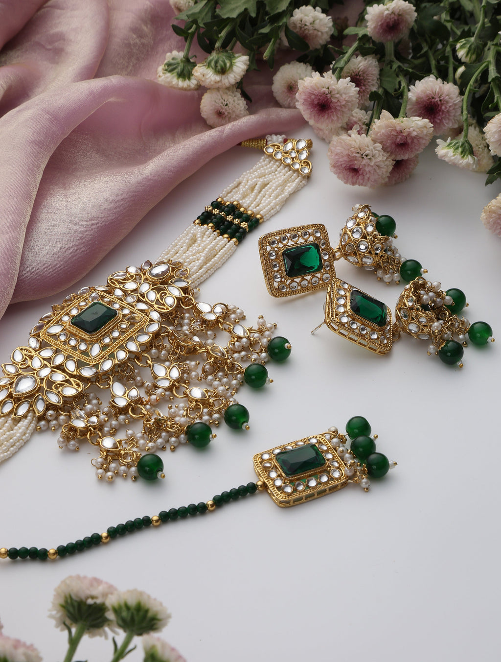 Green Color Choker Kundan Necklace, Earring and Maang Teeka Set